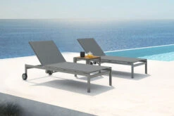 OUTFLEXX 2er-Set Rollliege, Silber, Edelstahl/Teak, 212x71x36 Cm, Mit Beistelltisch 45x45cm
