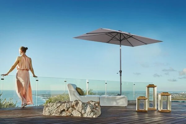 OUTFLEXX Mittelstockschirm, Hellgrau, Pulverbesch. Aluminium/Polyester PA-beschichtet, 270x150cm 2 OUTFLEXX Mittelstockschirm, Hellgrau, Pulverbesch. Aluminium/Polyester PA-beschichtet, 270x150cm – Bild 2