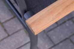 HARTMAN Alice Stapelsessel 4er-Set, Xerix/schwarz, Alu/4x4 Textilen, Mit FSC Teak-Armlehnen -Gartenmöbel 3 13789.jpg