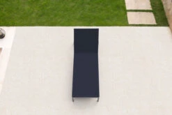 OUTFLEXX Rollliege, Schwarz, Edelstahl/Textilene, Verstellbare Rückenlehne, 212x71x36cm -Gartenmöbel 7100 1 3 CGI.jpg