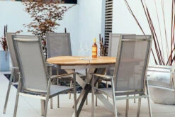 DIAMOND GARDEN Lyon Triangel Esstisch, Edelstahl/Recycled Teak, 150x 150 Cm -Gartenmöbel 7 21210.jpg